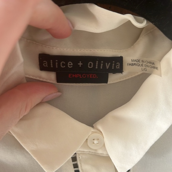 Alice + Olivia Employed Silk White Button Down Blouse Shirt Long Sleeve - Picture 2 of 5